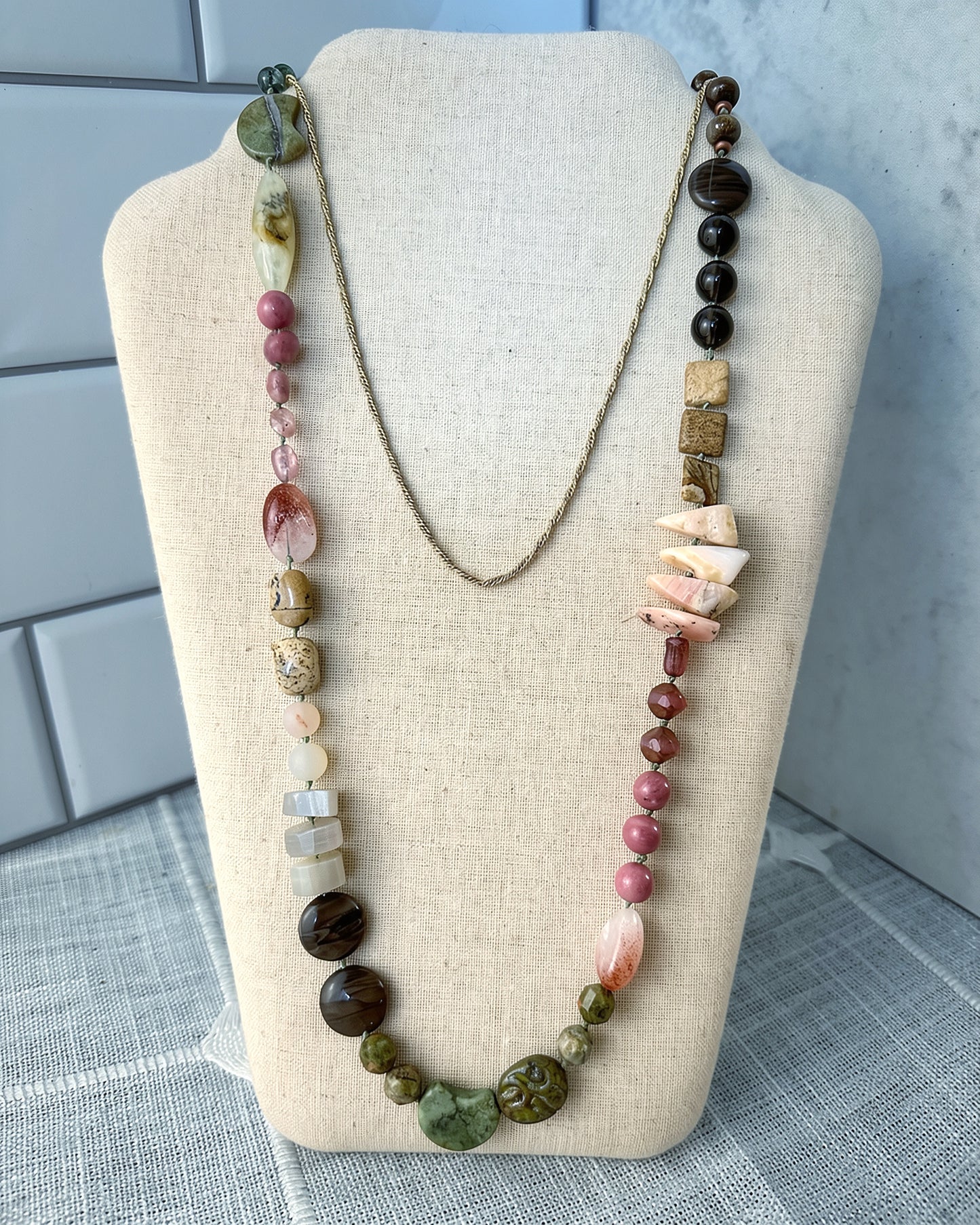 A+symmetrical Necklace
